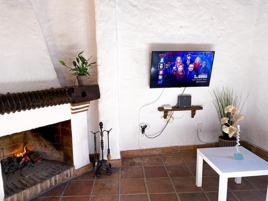 Casabenadalid. Casa Rural Con Piscina. Benadalid Exterior foto